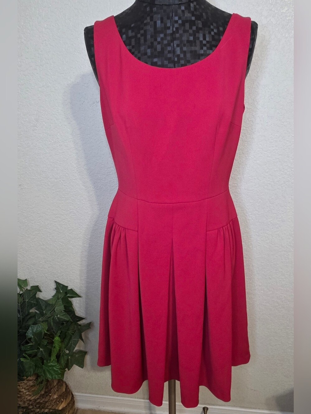 Tahari Sleeveless Scoop-Neck Dress in Fuchsia